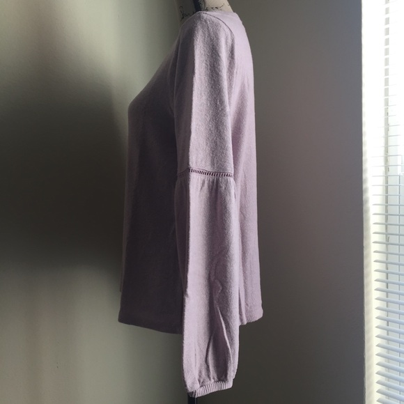 📦 Pink Rose Sweater - Picture 3 of 6